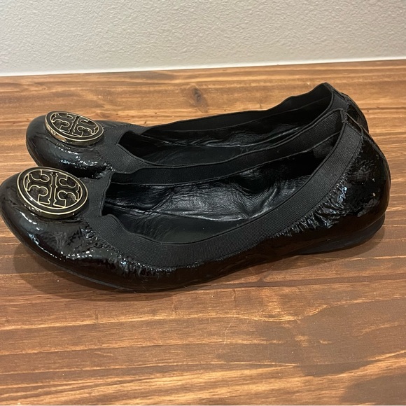 Tory Burch Caroline Women's Black Patent Leather Slip On Ballet Flats Size 7.5M - Picture 7 of 8